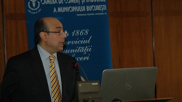 ccib_img_1392375094_consilierul_economic_al_ambasadei_republicii_tunisiene_la_bucuresti,_prezent_la_ziua_oportunitatilor_de_afaceri_S4