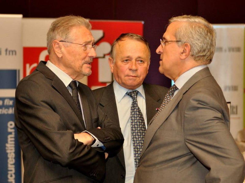 1391693_535421026541885_244507174_n